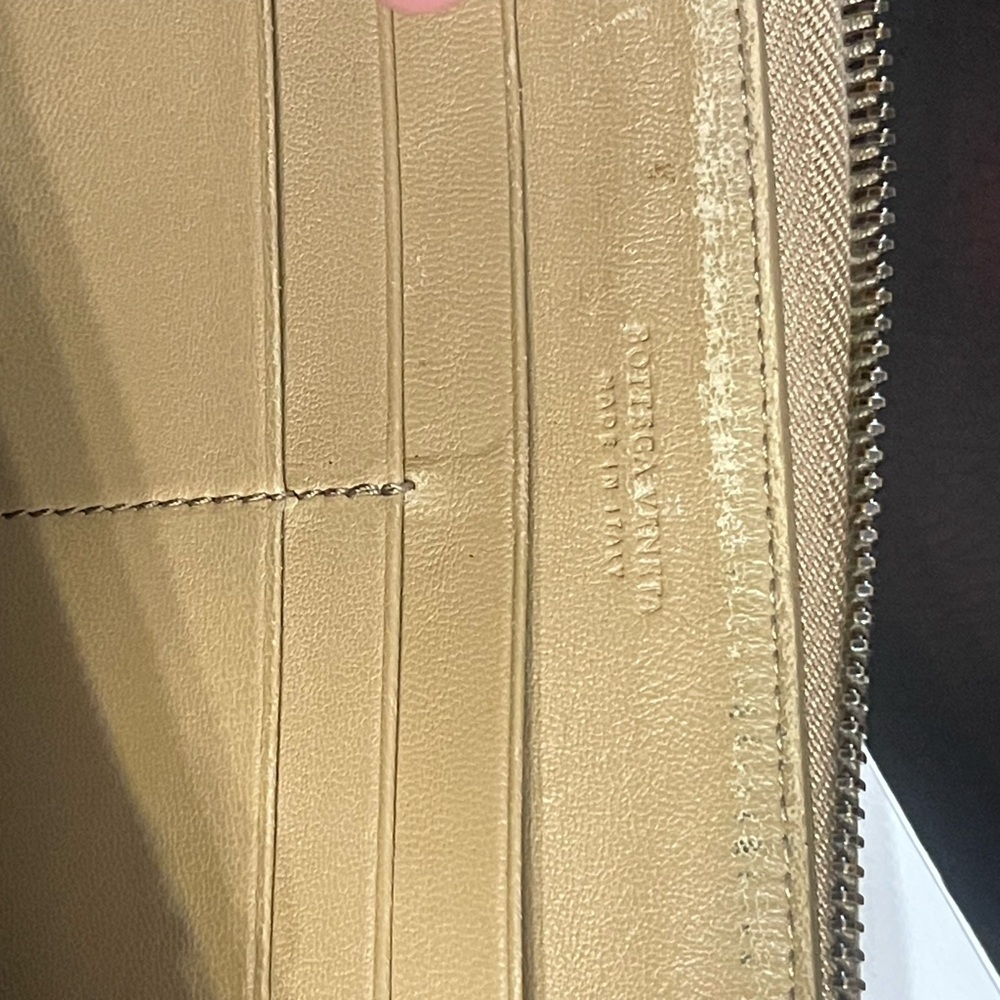 Bottega Veneta Tan Leather Wallet - Picture 8 of 10